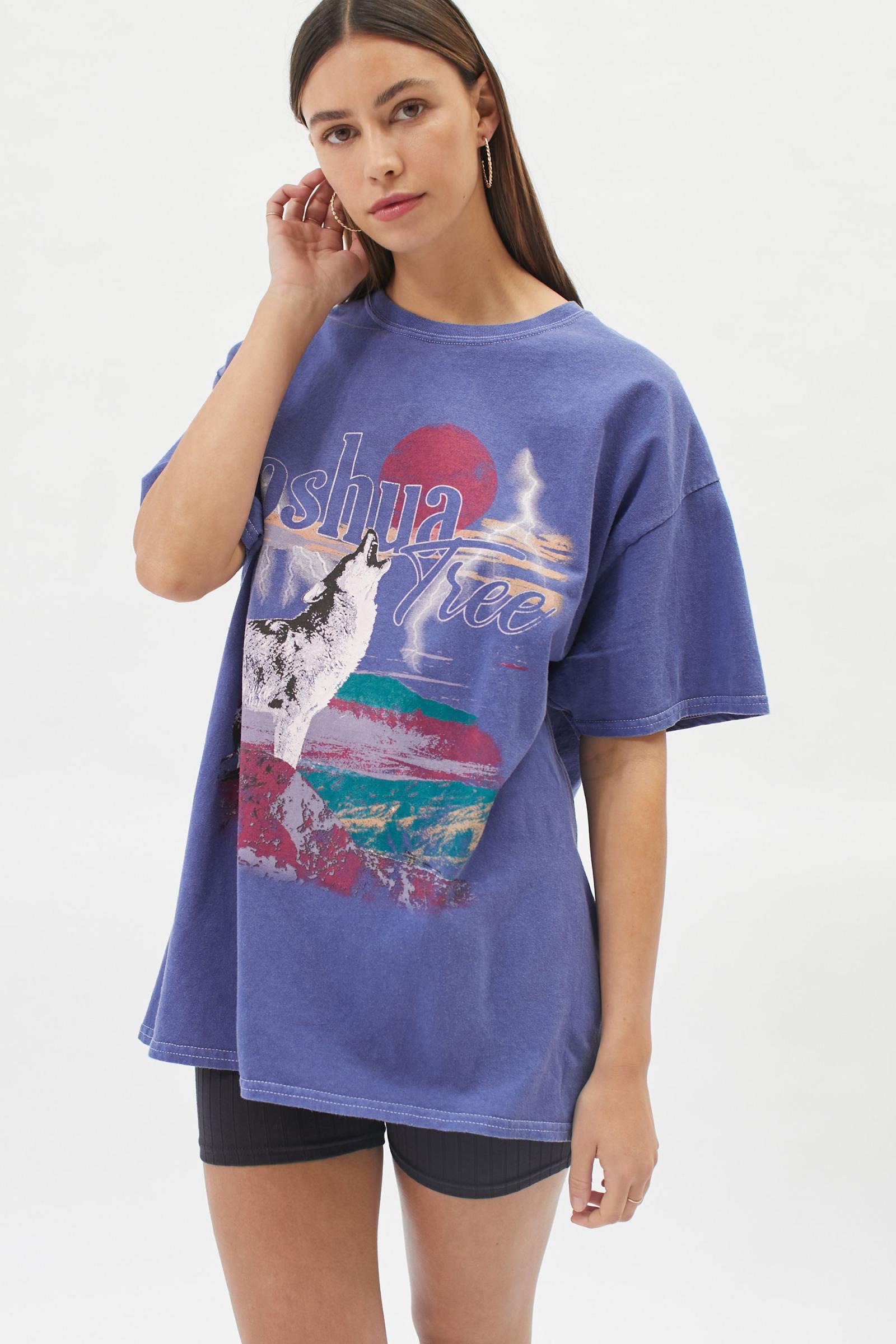 women in jeans and t shirt