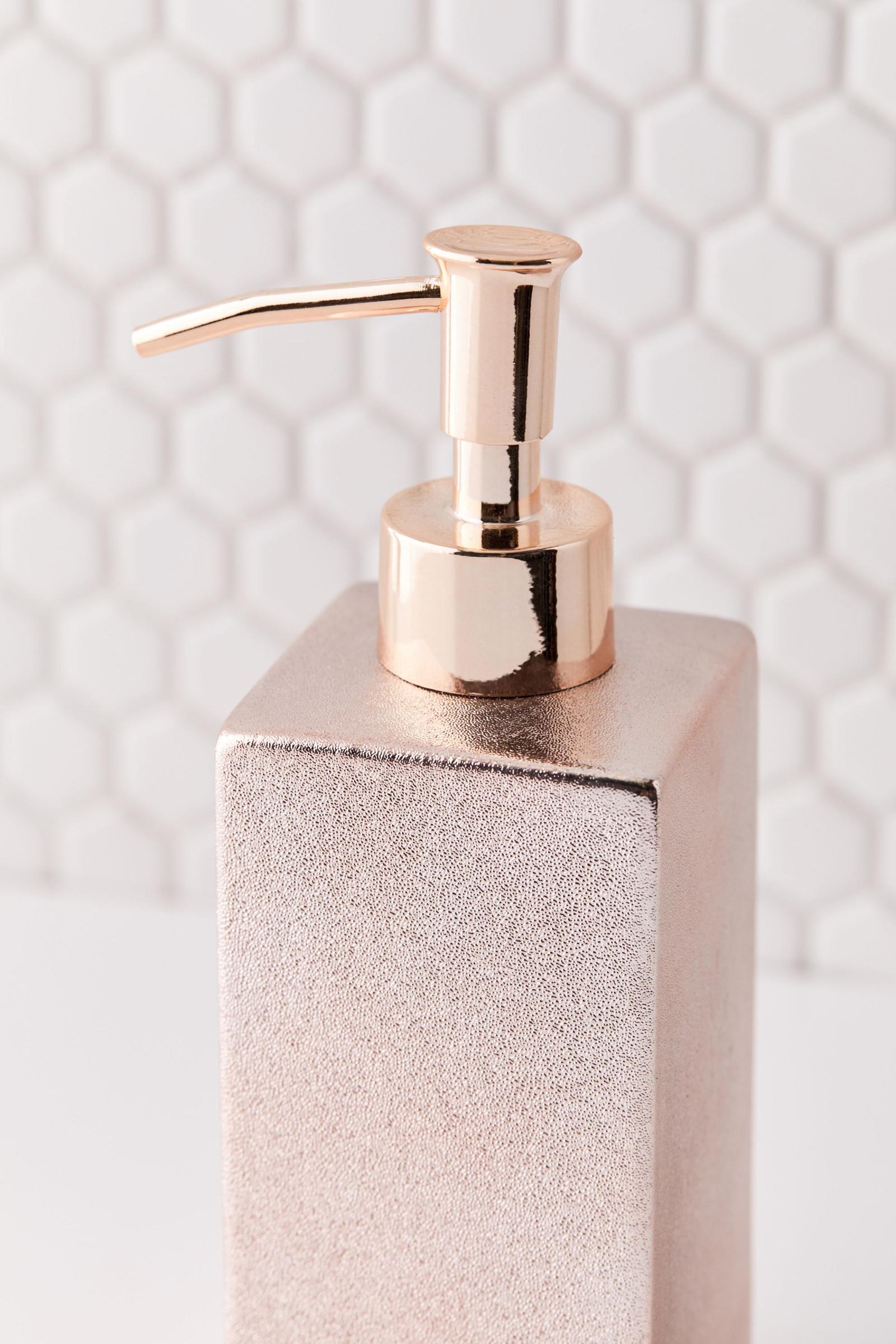 Rose Gold Soap Dispenser 어반 아웃피터스 코리아